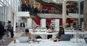 كلية بورغندي للأعمال